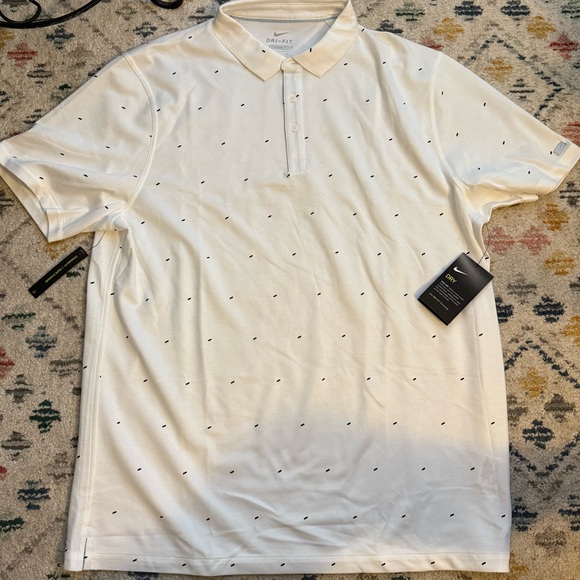 NWT Men’s Size XL Nike DriFit Polo White with Subtle Black Accents - Picture 1 of 5
